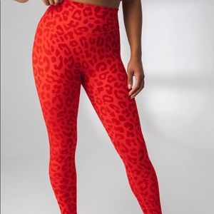 Balance lux panther fire leggings
